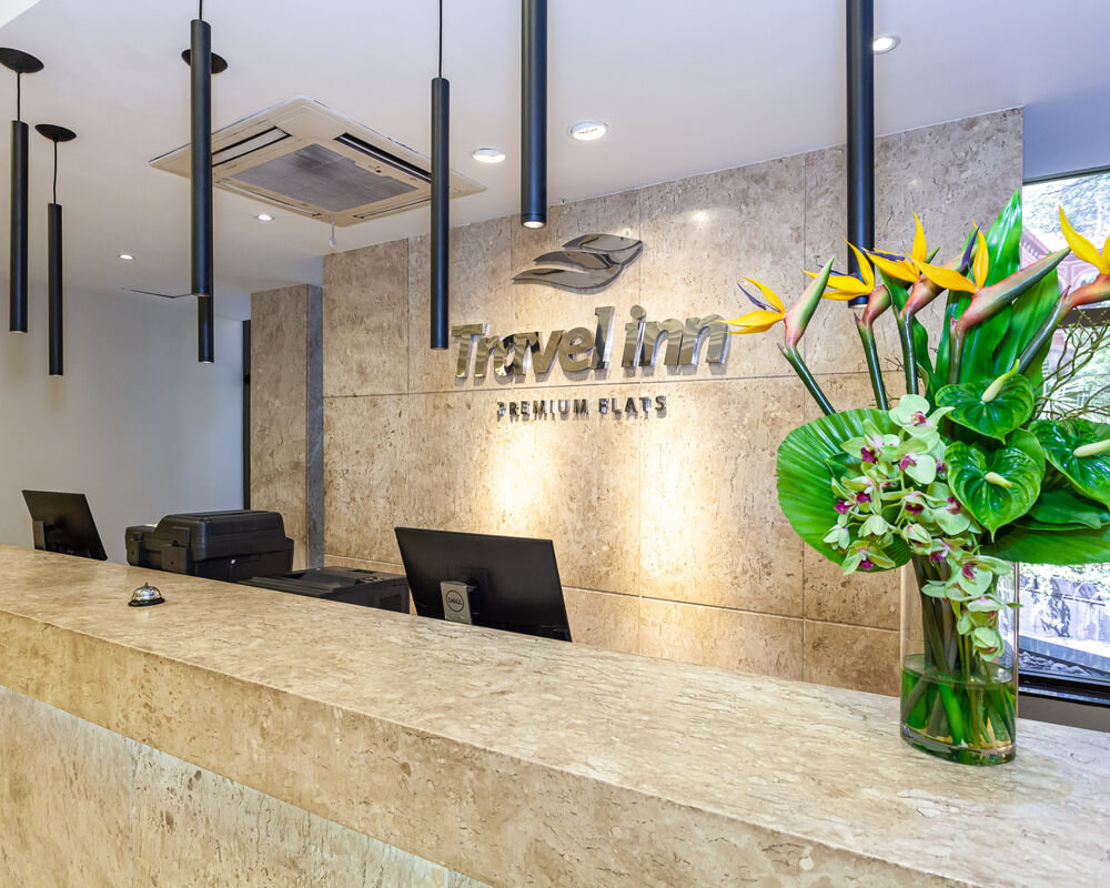 Hotel Paulista Wall Street check-in area